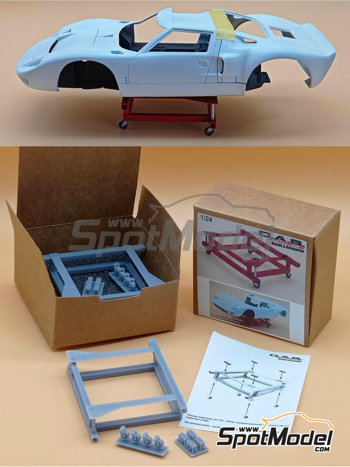 D.A.B. Models DAB24017 Detail 1/24 scale Car stand for restoration